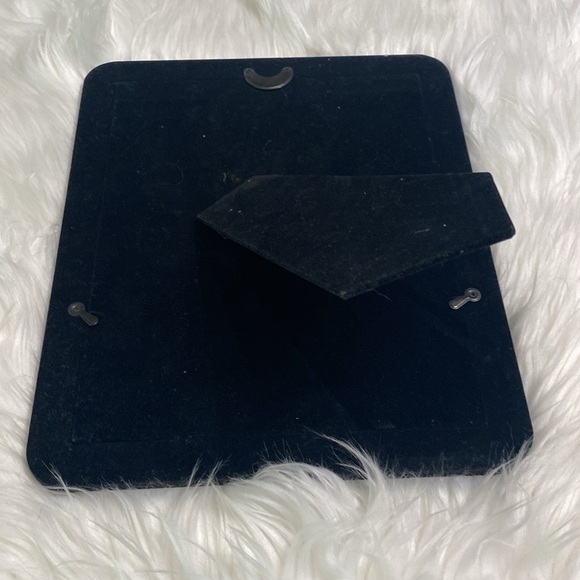 Beautiful silver and gold tone photo frame holds 8 x 10 photo - Picture 2 of 2